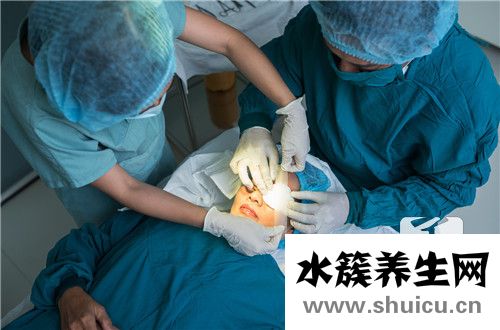 白內障術后注意事項