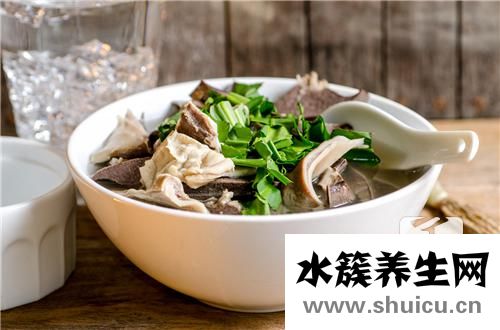 土豆燉排骨的做法