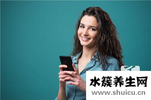 發(fā)際線低適合什么發(fā)型