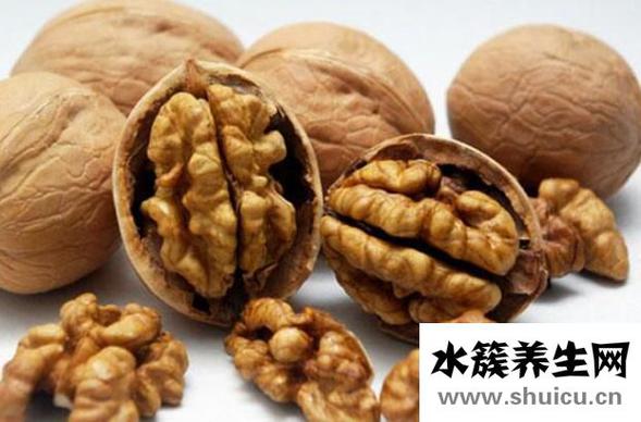 吃什么堅果可以豐胸