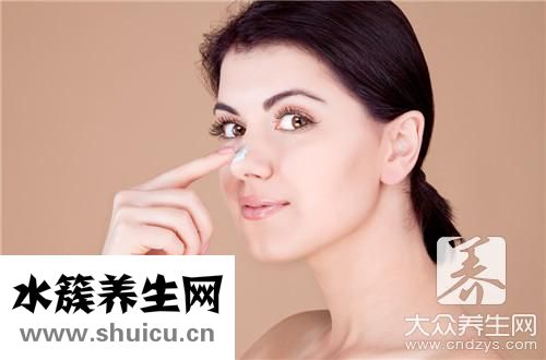 臉上像痣一樣小黑點