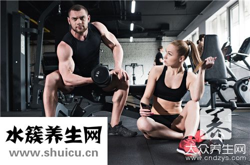 健身房練腿器械