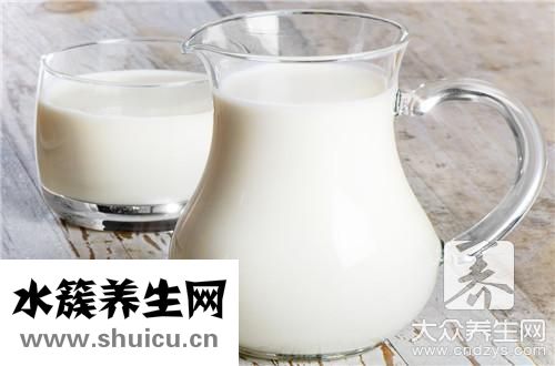 香蕉牛奶能同時吃么