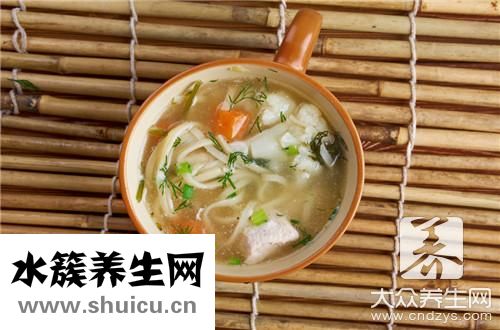 豬蹄黃豆湯