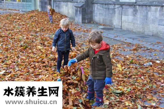 小孩說(shuō)話(huà)晚