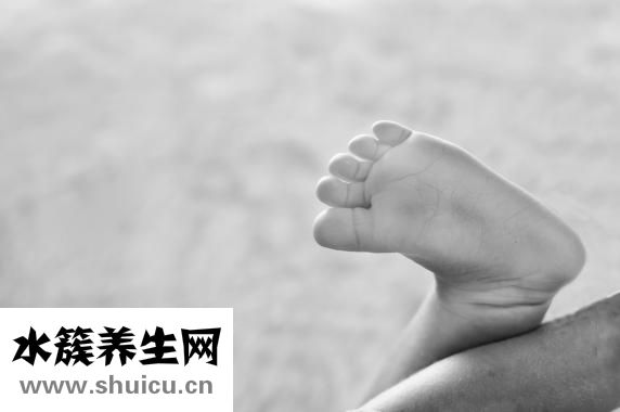 手腳出汗什么原因