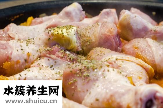 一個雞腿的熱量