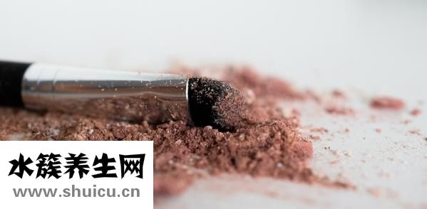 上眼皮松弛怎么辦