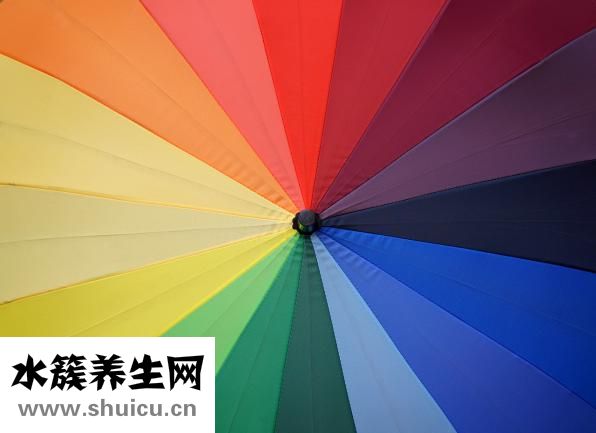 頭發黑是什么原因