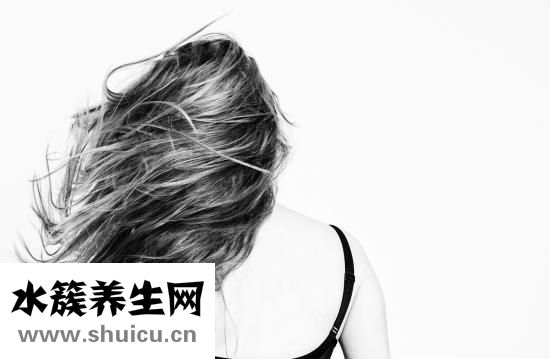 頭發(fā)兩邊少