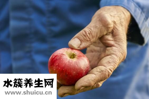 右邊肋骨下面疼