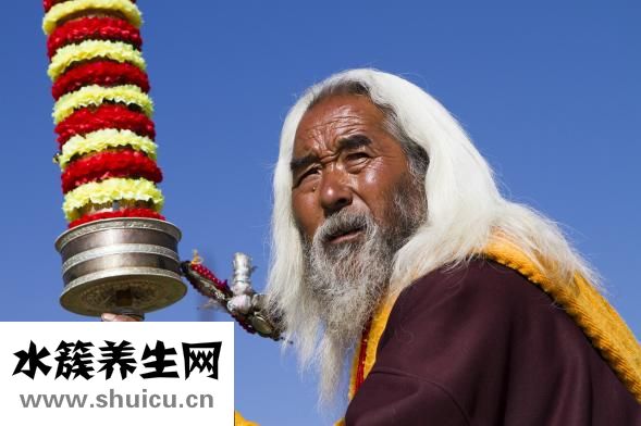 手長(zhǎng)老年斑