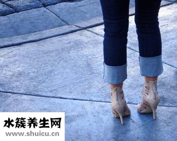 月經(jīng)推遲白帶多