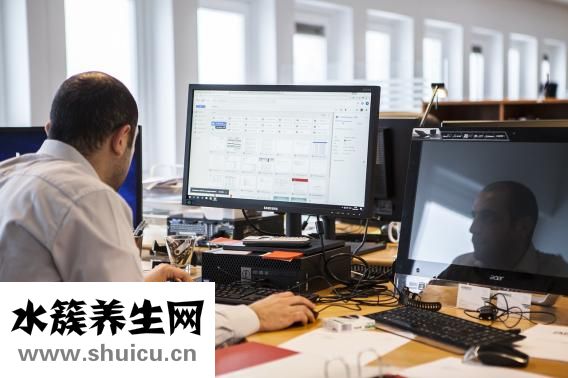 虛汗多是怎么回事