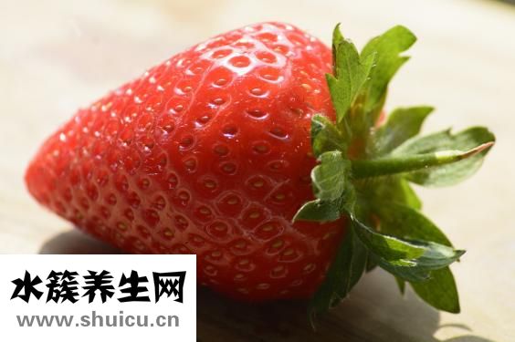 手指甲上有豎紋