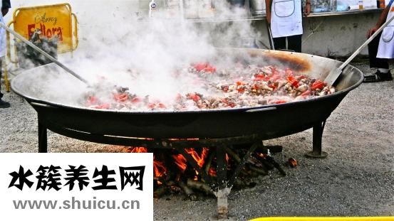 鐵鍋燉魚的做法