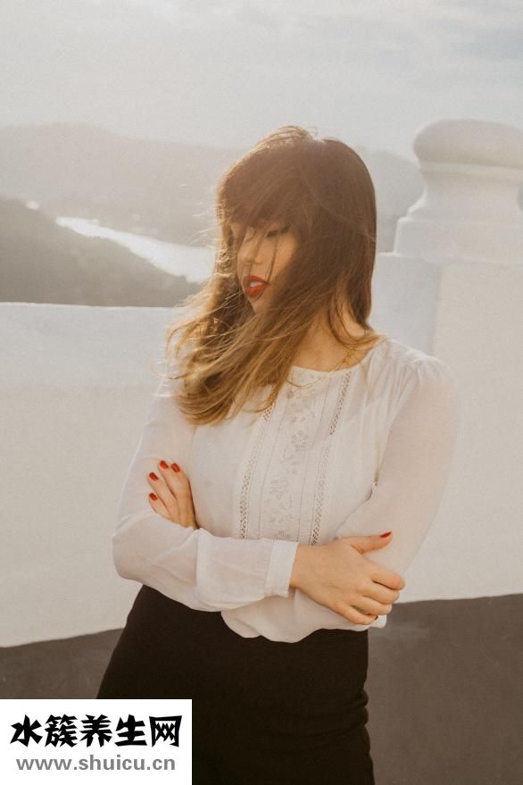 胸小是什么原因