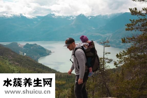 寶寶吐奶怎么辦