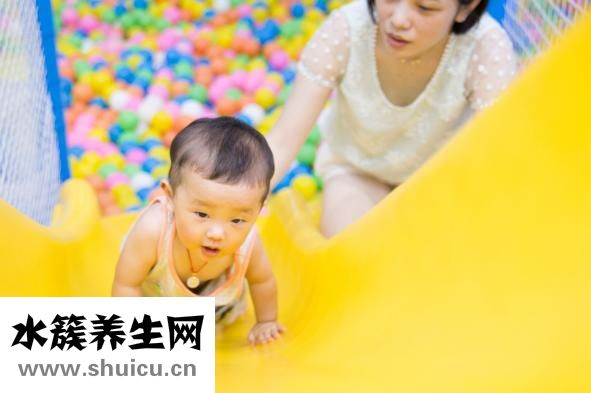 寶寶拉綠屎怎么回事