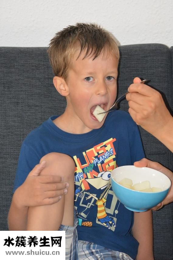 嬰兒受到驚嚇怎么辦