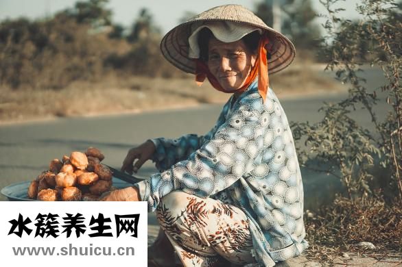 四個火是什么字