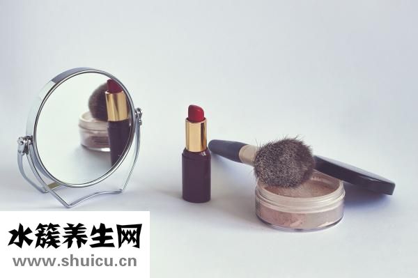 怎么給皮膚補水