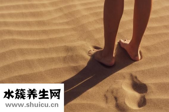 腿腫是什么原因