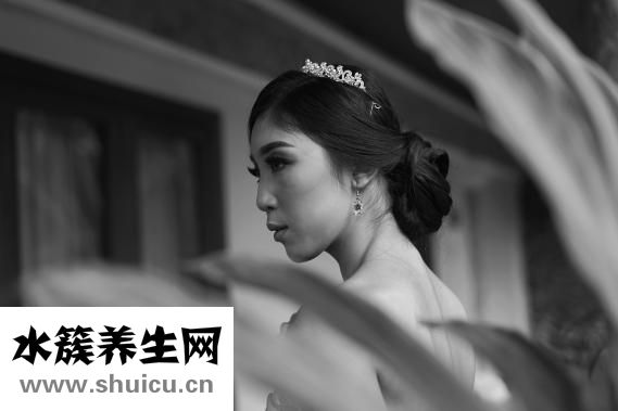 女人更年期吃什么藥