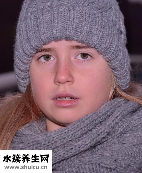 寶寶老吐奶怎么辦