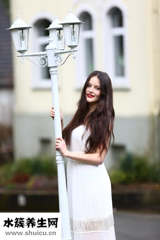 頭發白吃什么好