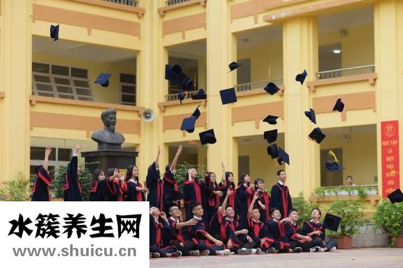 嬰兒為什么打嗝