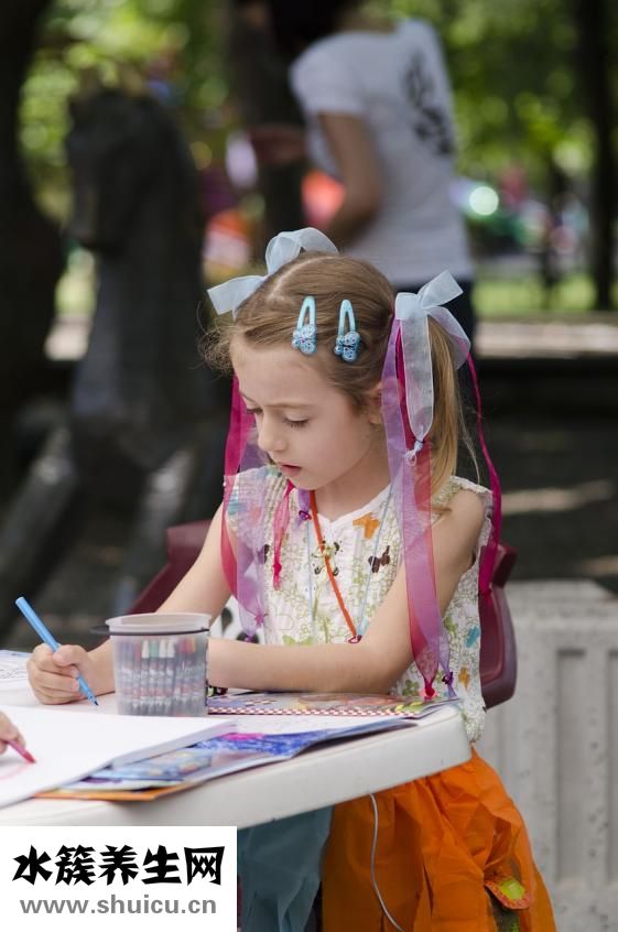 如何給寶寶添加輔食