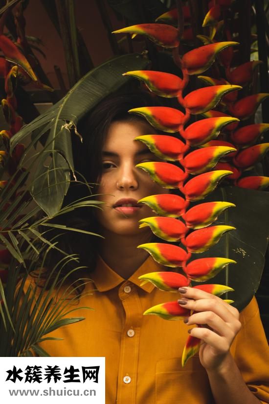 臉發(fā)熱是怎么回事