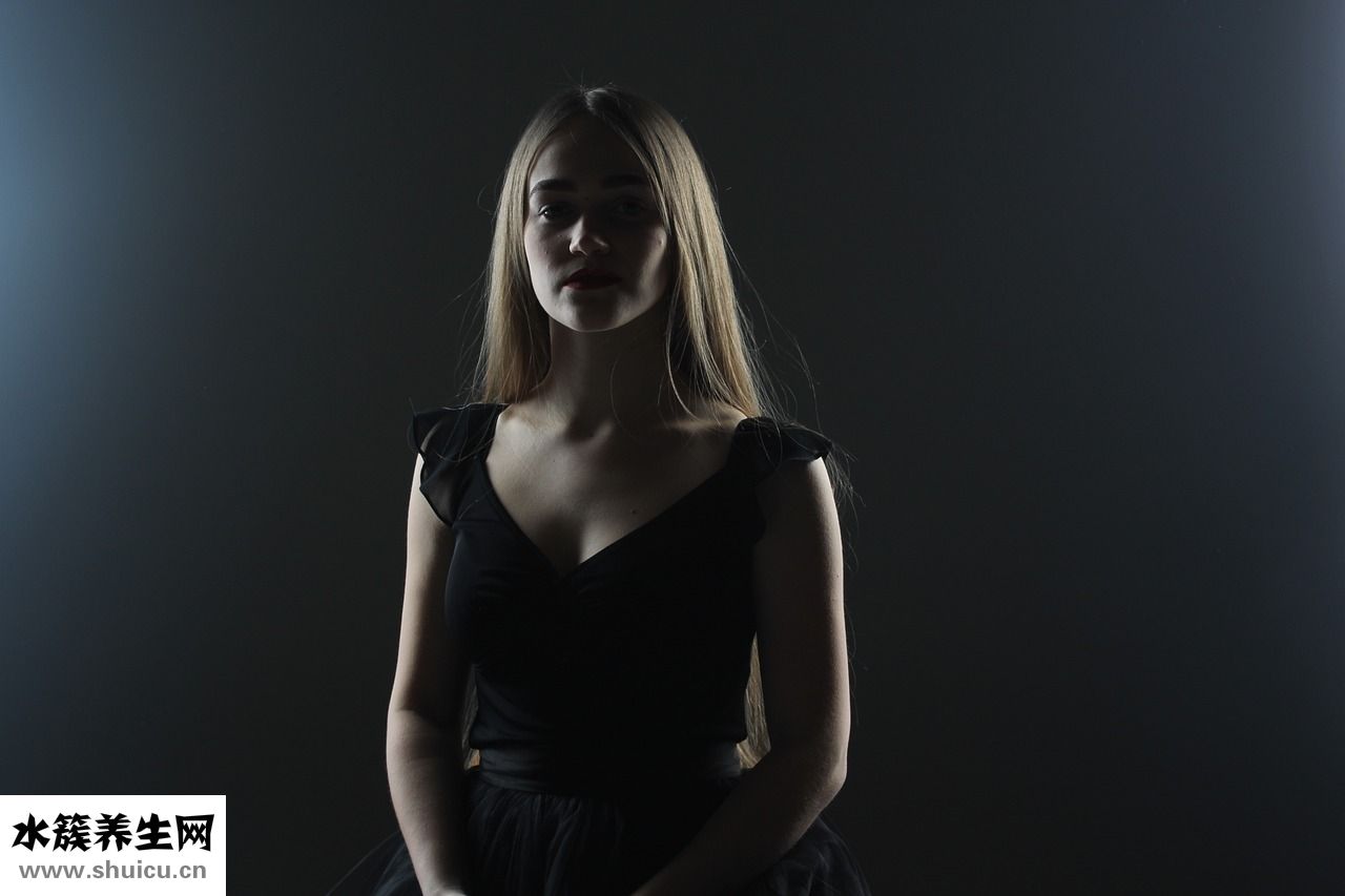 乳頭刺疼是怎么回事