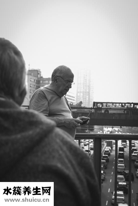 臉上凹坑怎么治療