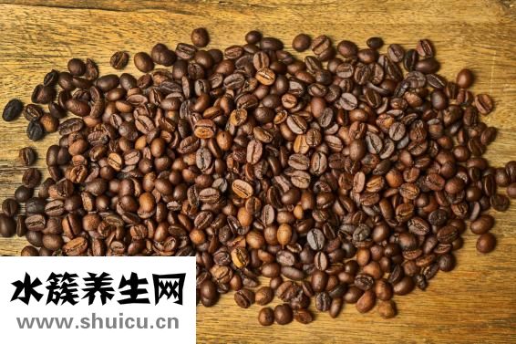 白斬雞怎么是黃的