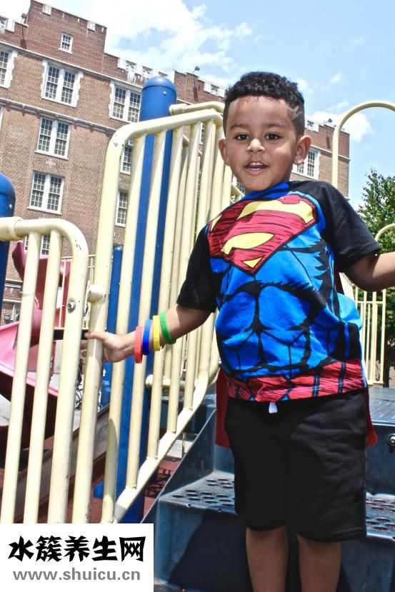 怎么教育內向的孩子