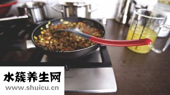 炒菜時怎么判斷油溫