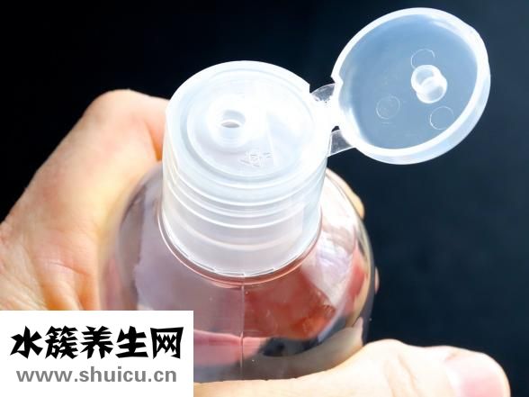 怎么用塑料瓶洗澡