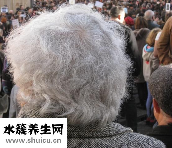 頭發易打結怎么辦