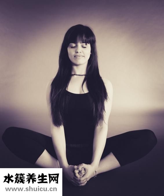 瑜伽蓮花座怎么練