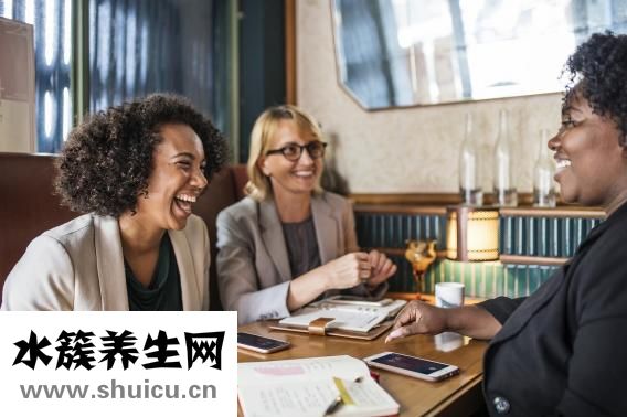 胸老是疼是怎么回事