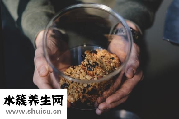 怎么辨別舌系帶短