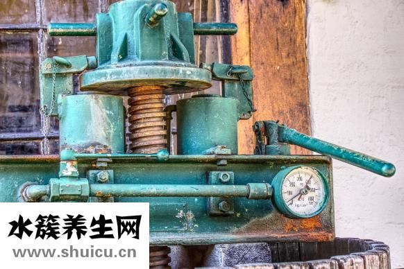 手指被壓傷了怎么辦