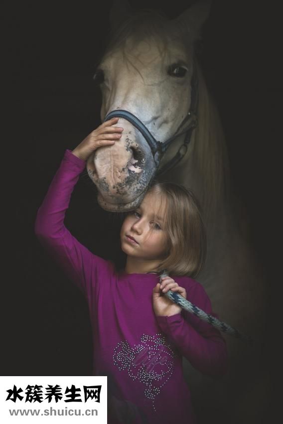 馬伊俐的胸怎么回事