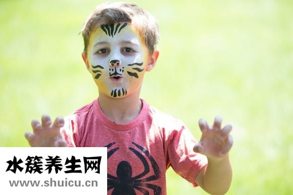 男生頭發怎么蓬松