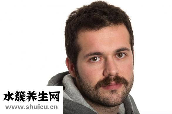 男的怎么長(zhǎng)胡子