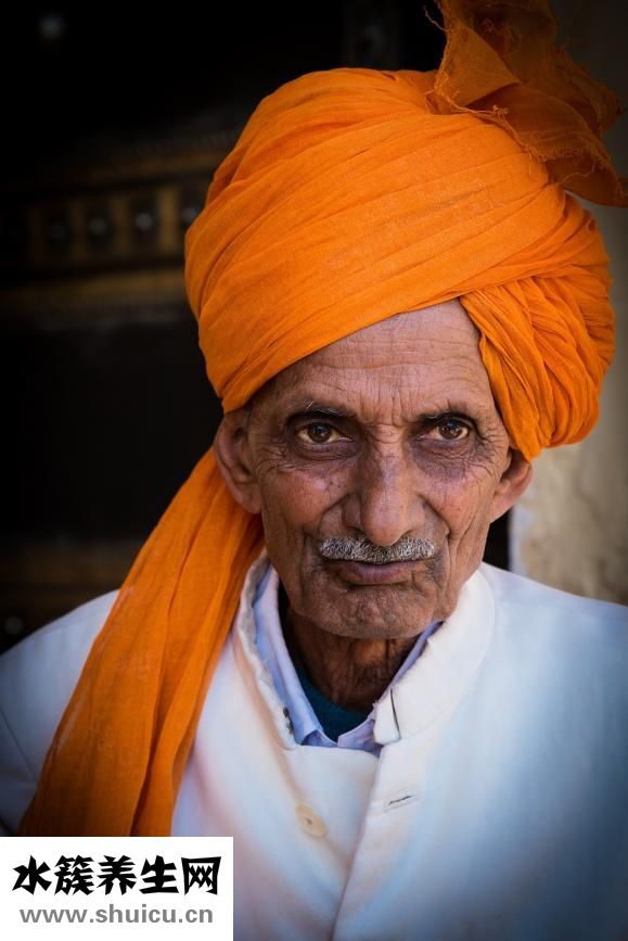 頭部發緊感怎么辦