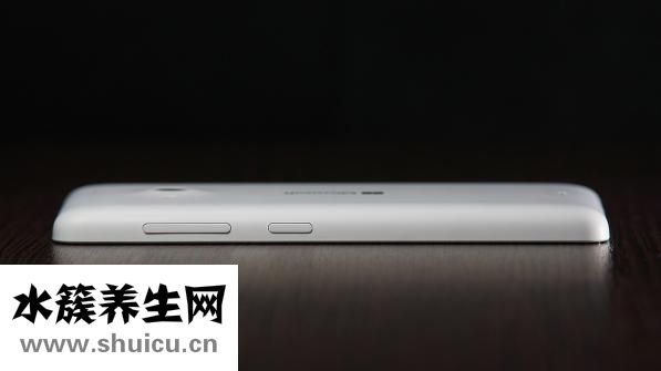 耳機怎么塞到耳朵里