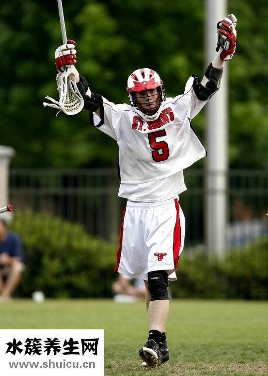 女人背厚怎么辦